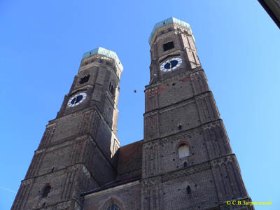 Мюнхен. Собор св. Марии (Фрауенкирхе). XV век. Башни.