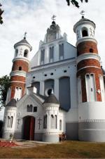 Церковь в Мурованке. Западный фасад